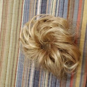 Blonde Bun Builder Hair Extension